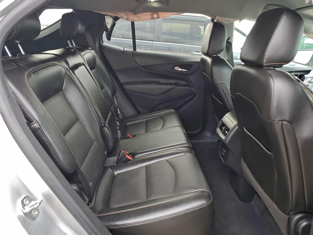 2021 CHEVROLET EQUINOX photo 11