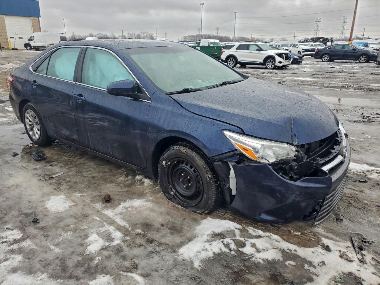 2015 TOYOTA CAMRY LE photo 7