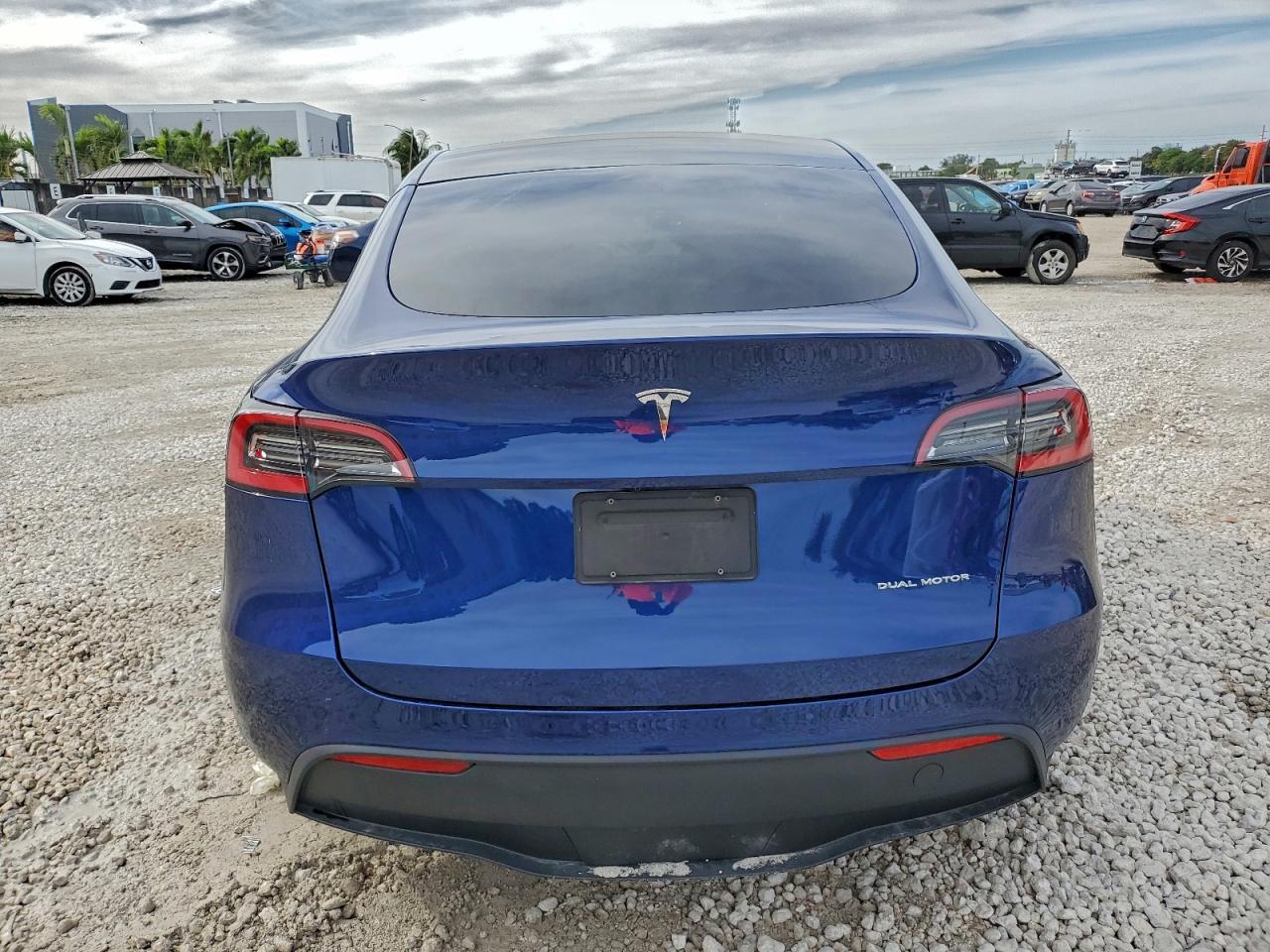 2021 TESLA MODEL Y photo 11