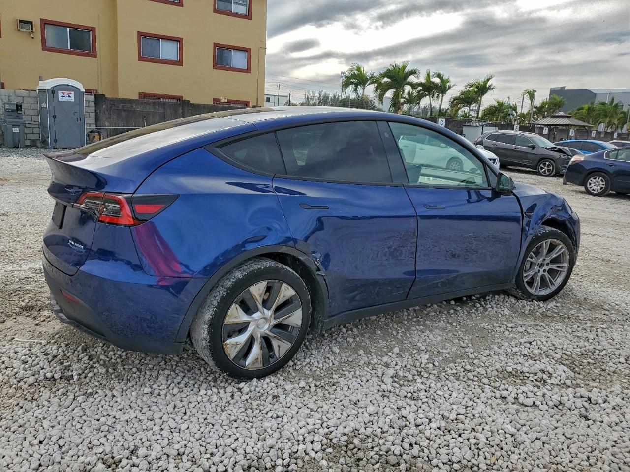 2021 TESLA MODEL Y photo 5