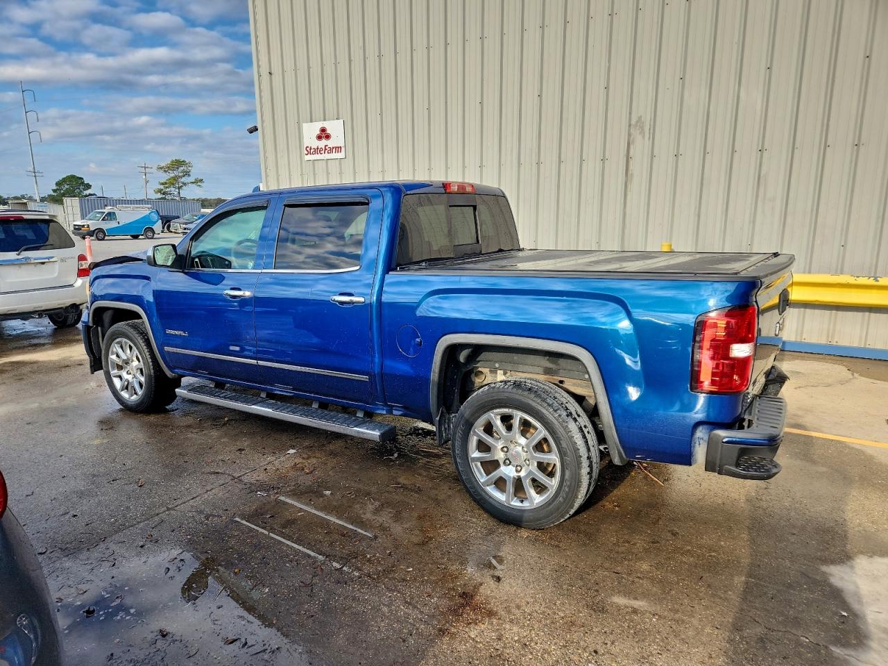 2015 GMC SIERRA C1500 DENALI photo 2