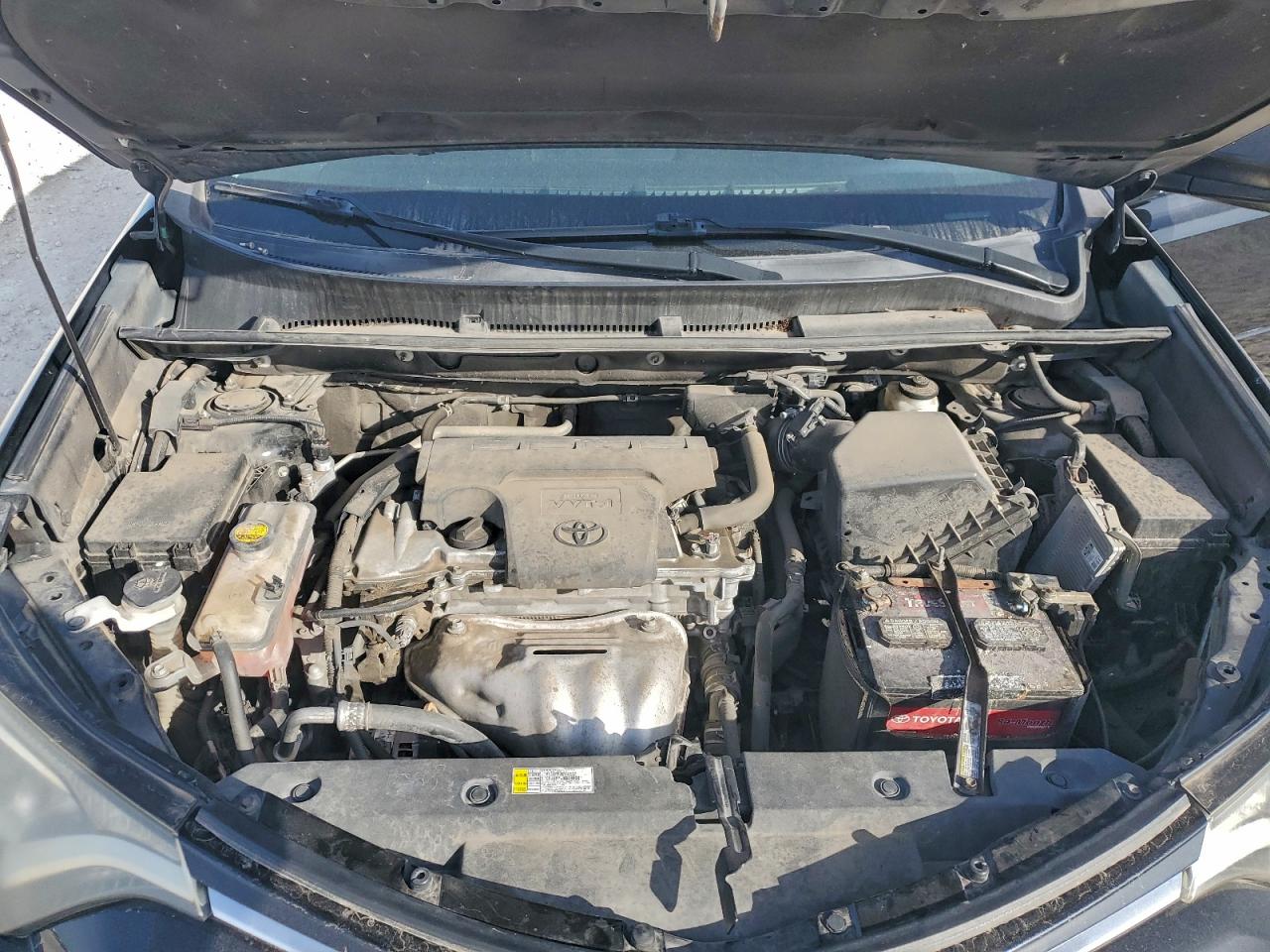 2018 TOYOTA RAV4 LE photo 12