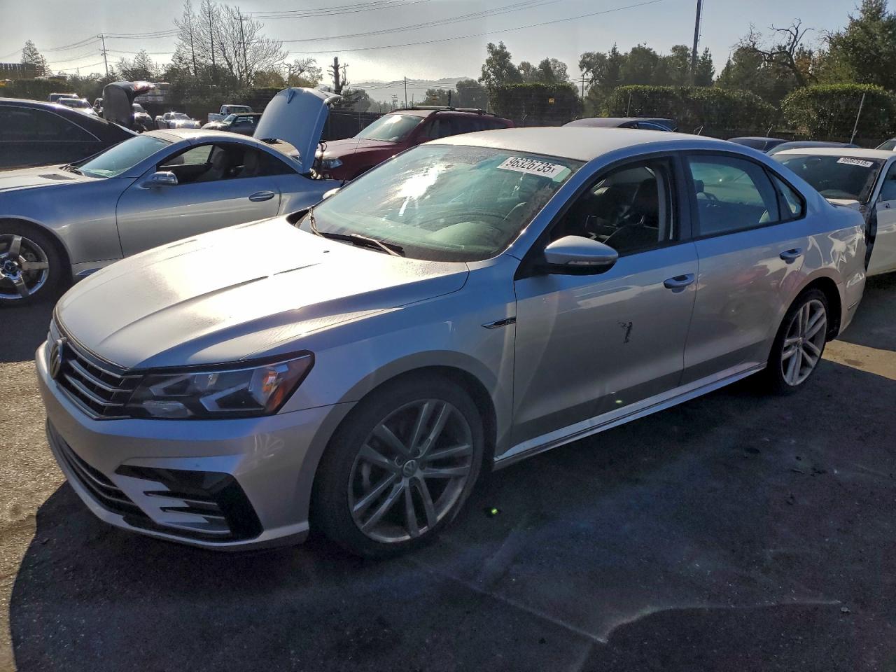 2018 VOLKSWAGEN PASSAT