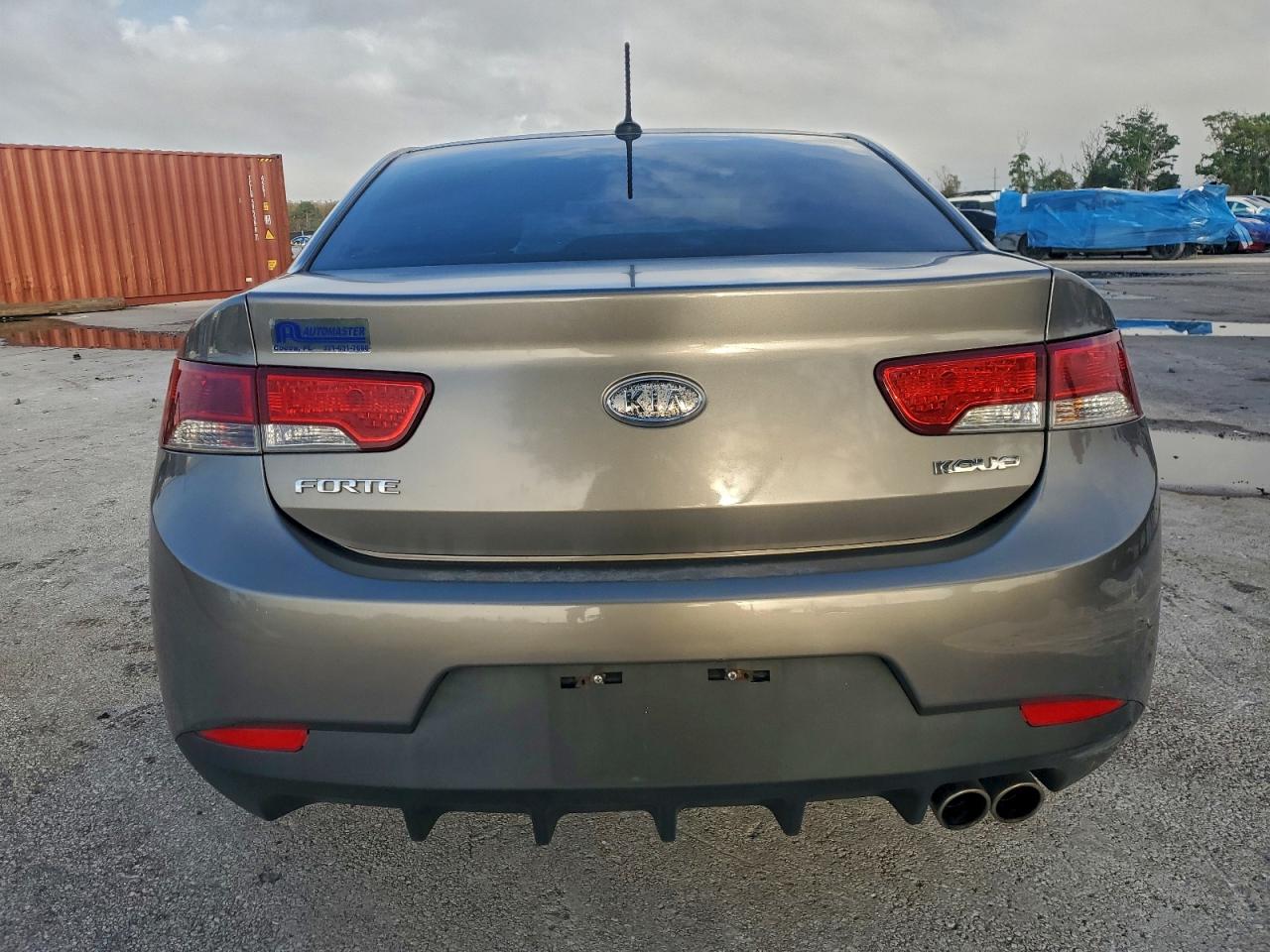2012 KIA FORTE EX photo 11
