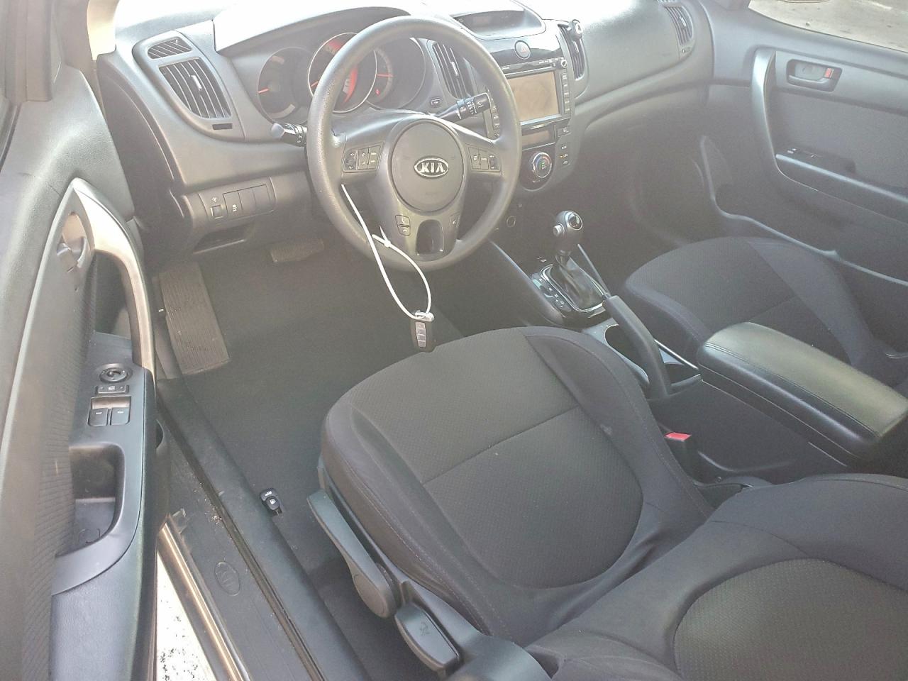 2012 KIA FORTE EX photo 15