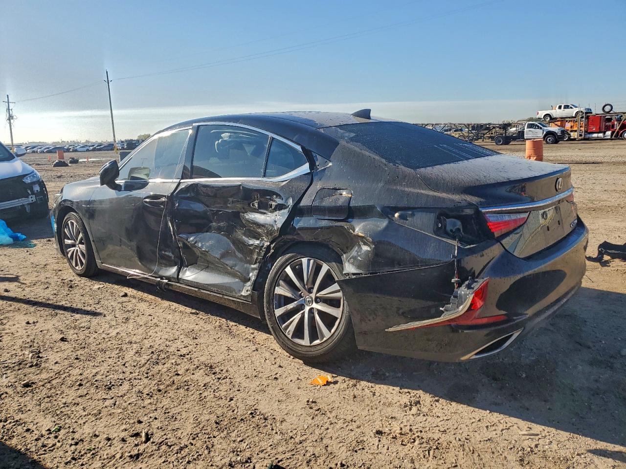 2019 LEXUS ES 350 photo 2