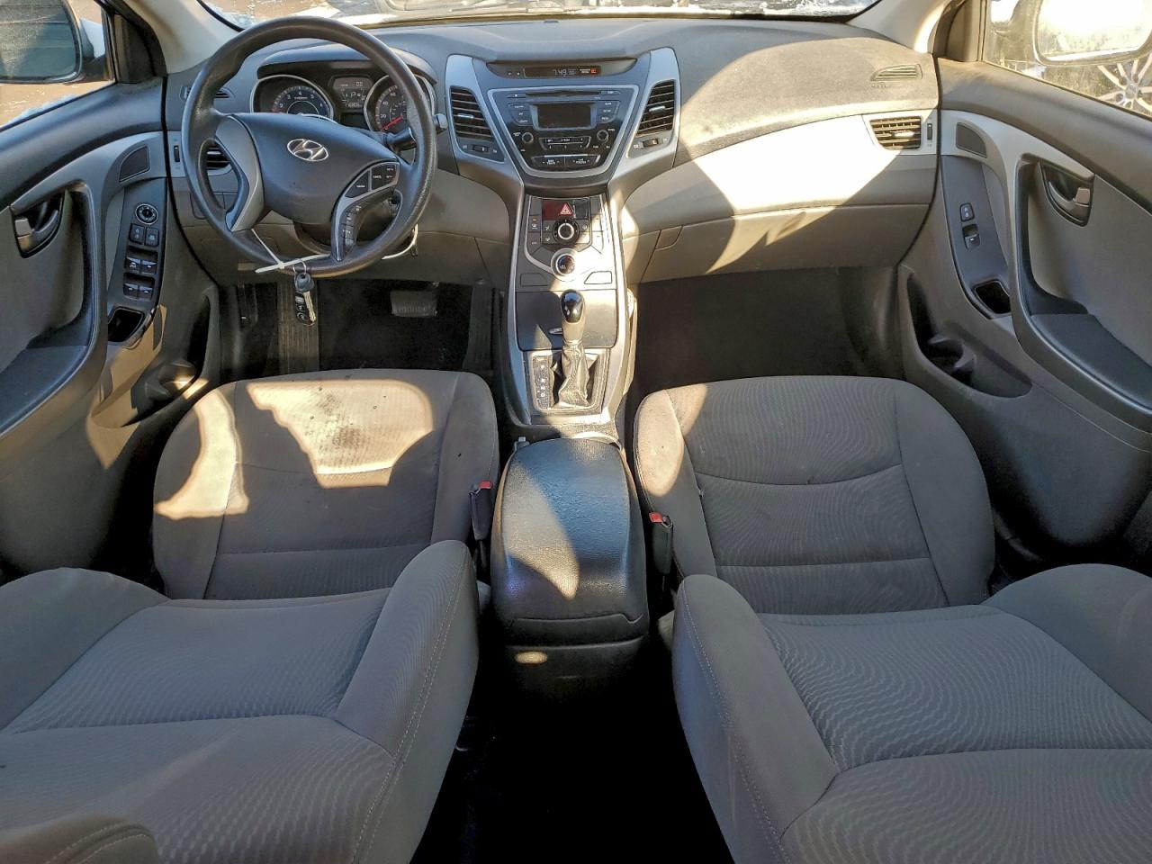 2015 HYUNDAI ELANTRA SE photo 8
