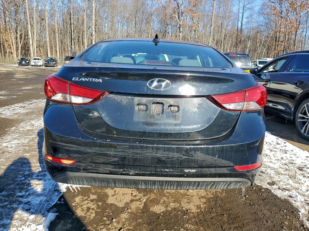 2015 HYUNDAI ELANTRA SE photo 6