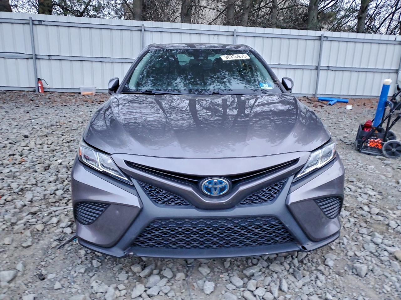 2020 TOYOTA CAMRY SE photo 9