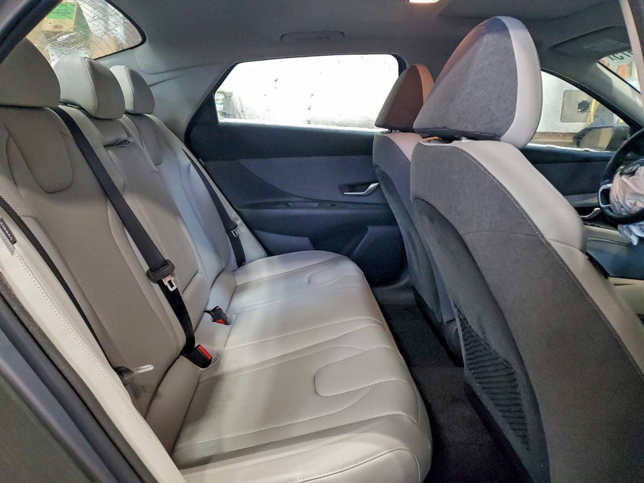 2025 HYUNDAI ELANTRA LIMITED photo 10