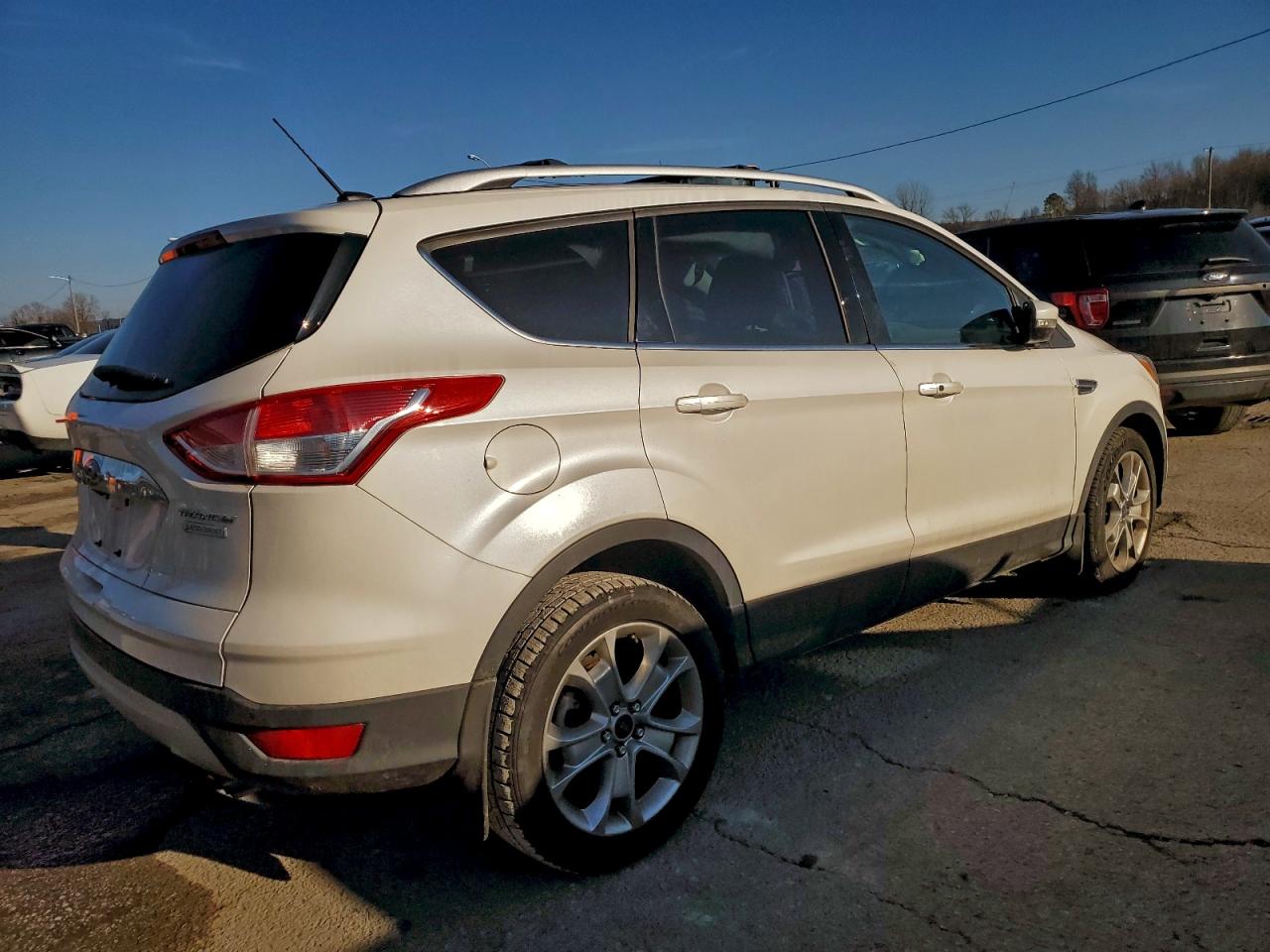 2016 FORD ESCAPE TITANIUM photo 5