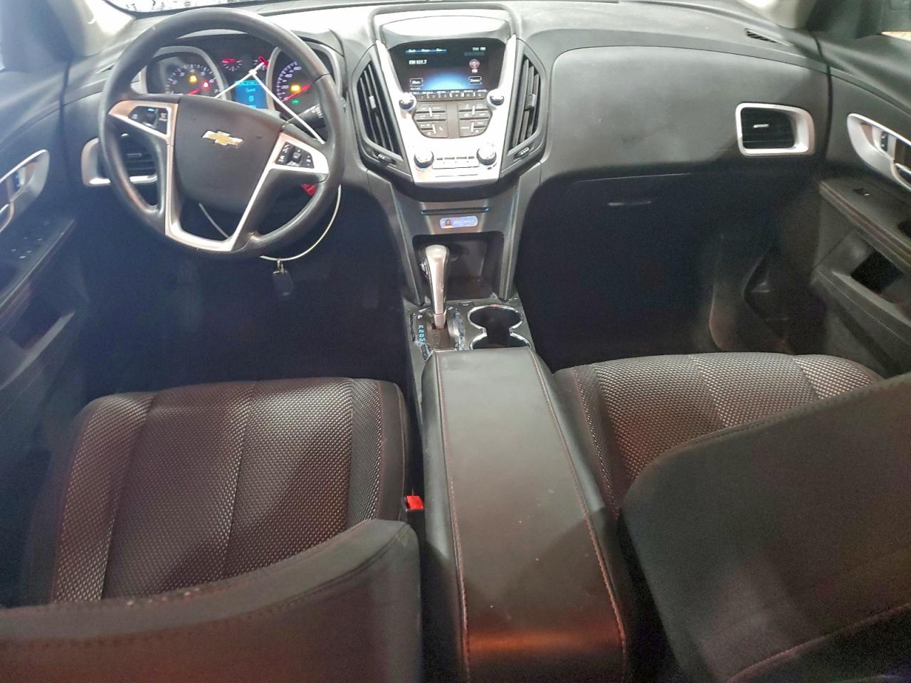 2015 CHEVROLET EQUINOX LT photo 8