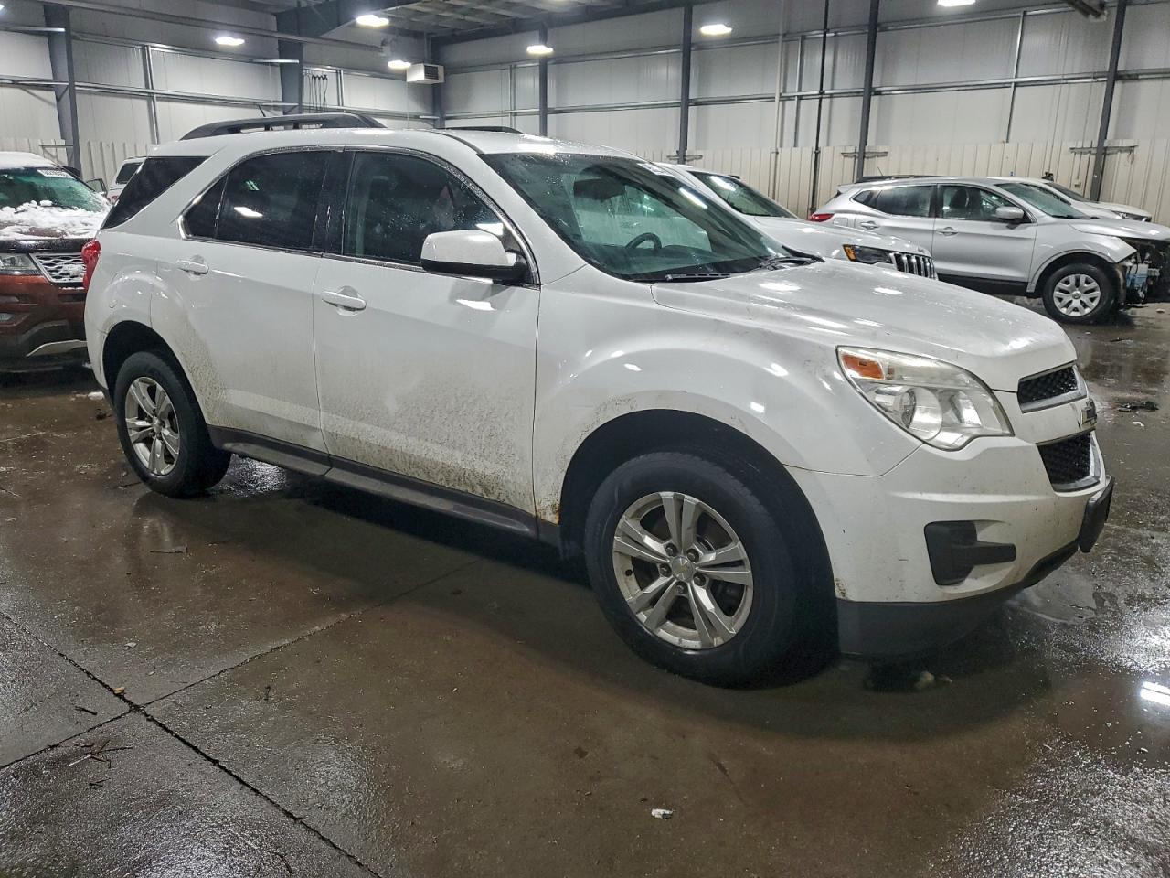 2015 CHEVROLET EQUINOX LT photo 4