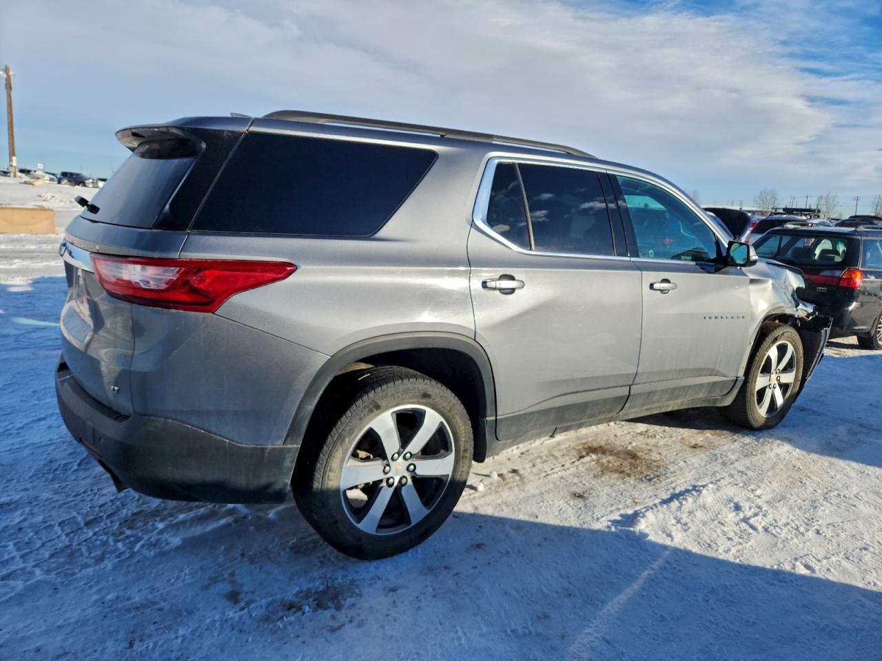 2020 CHEVROLET TRAVERSE LT photo 3