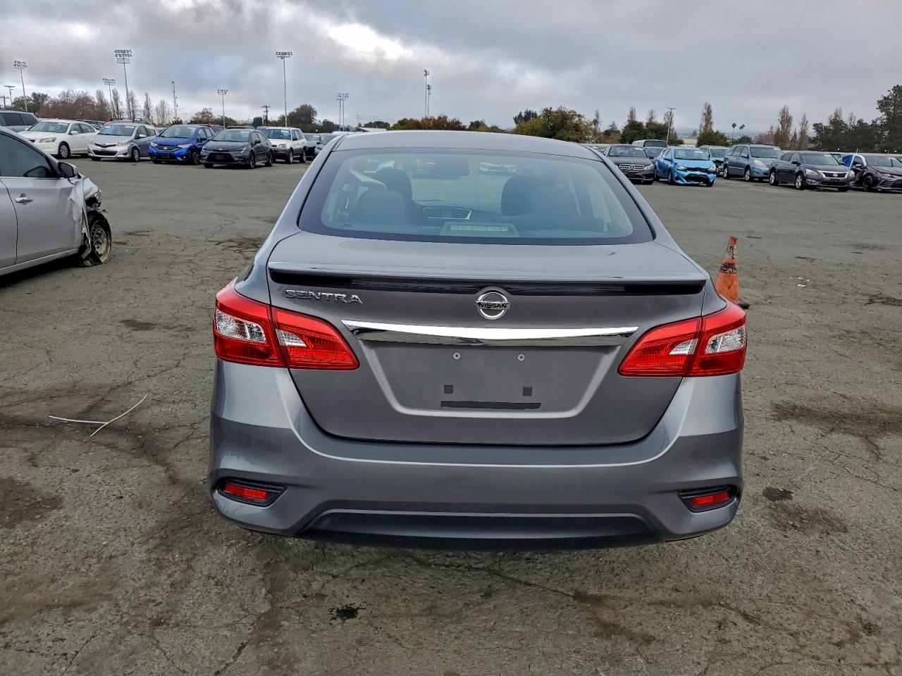 2017 NISSAN SENTRA S photo 6