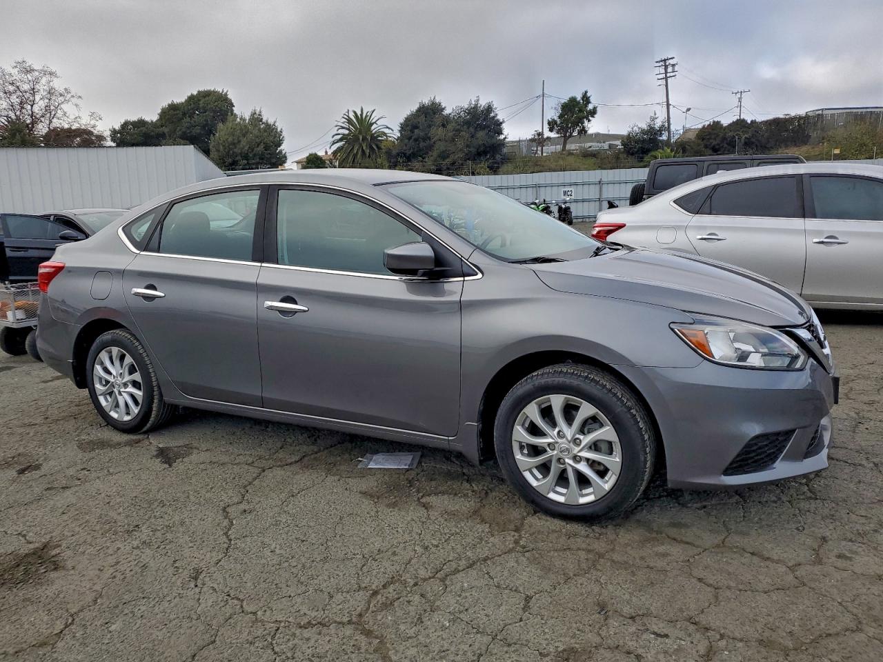 2017 NISSAN SENTRA S photo 4