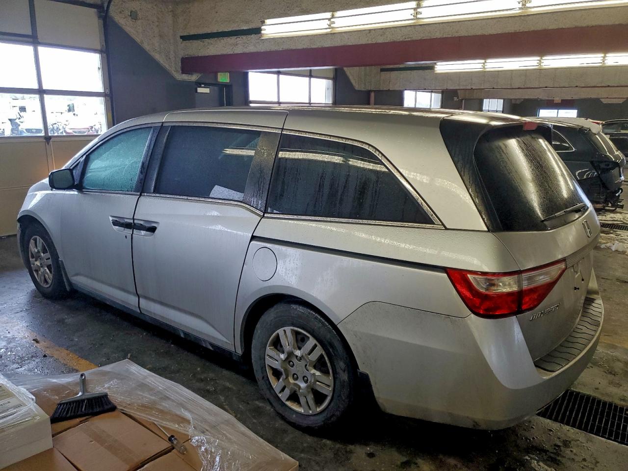2012 HONDA ODYSSEY LX photo 3