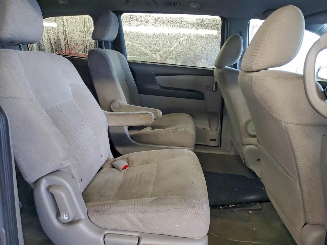 2012 HONDA ODYSSEY LX photo 21