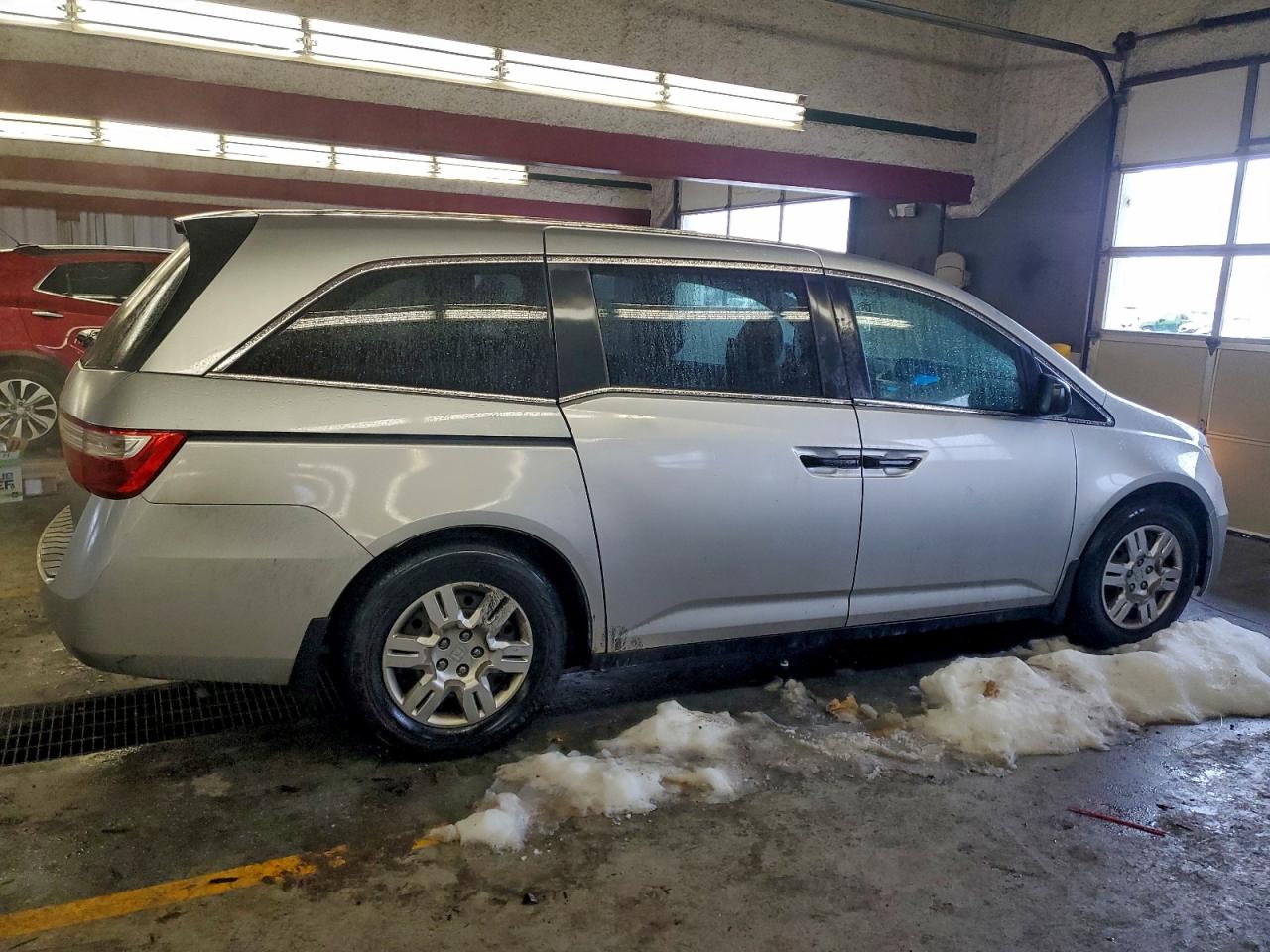 2012 HONDA ODYSSEY LX photo 5