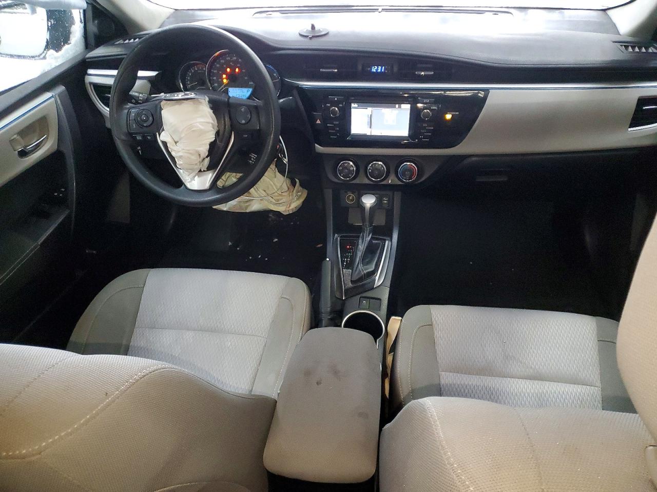 2014 TOYOTA COROLLA L photo 8