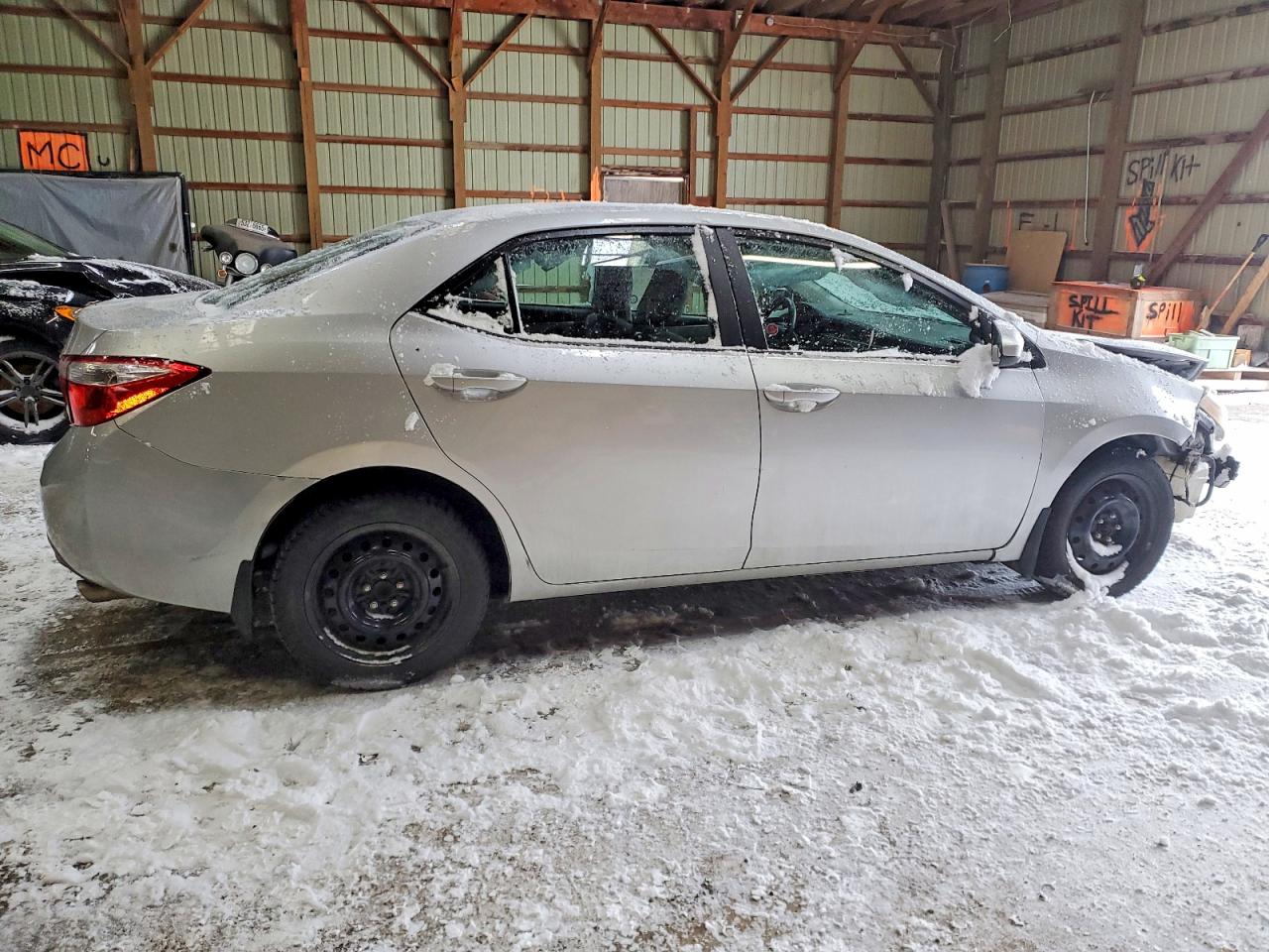 2014 TOYOTA COROLLA L photo 3