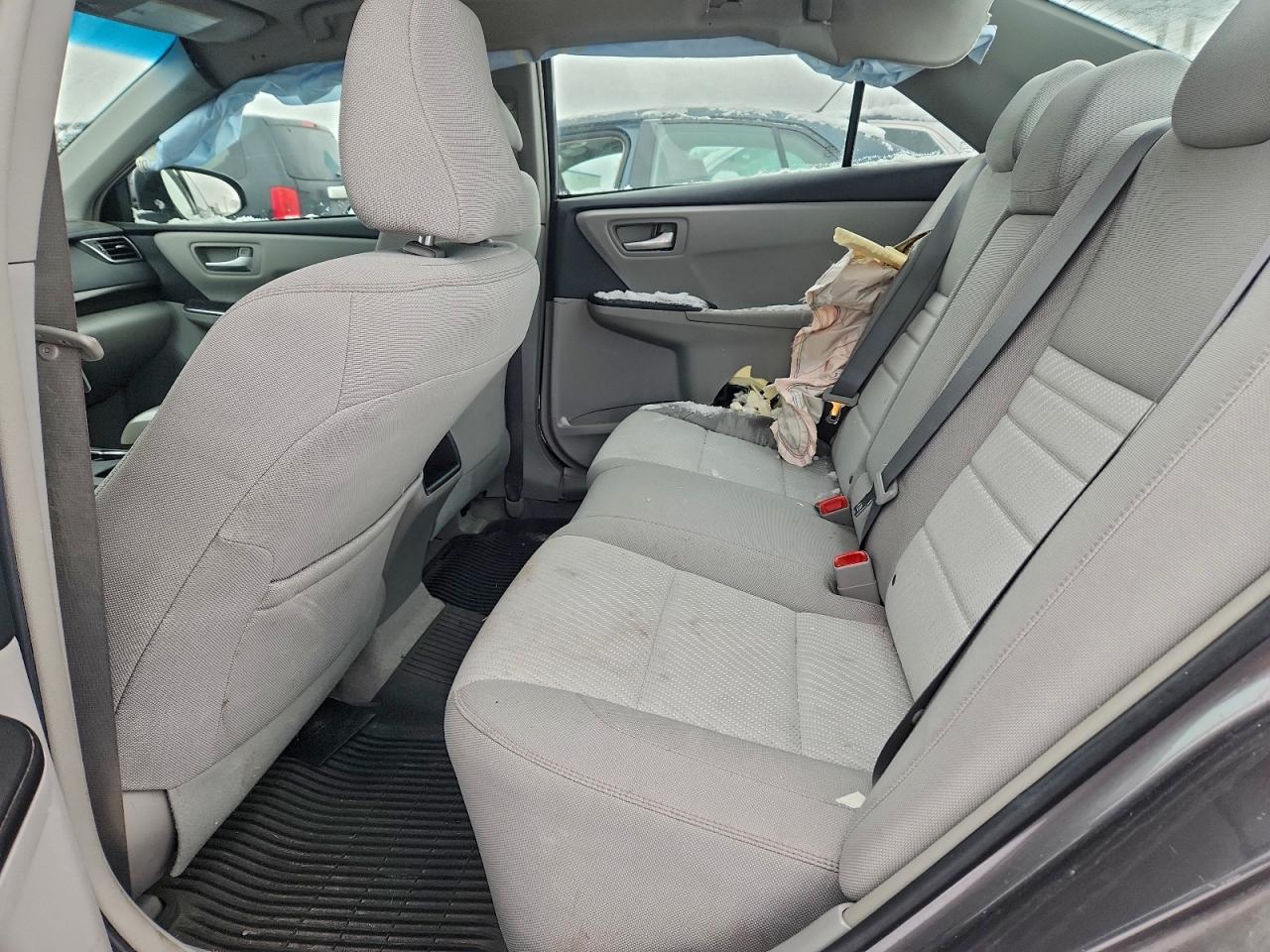 2017 TOYOTA CAMRY LE photo 10