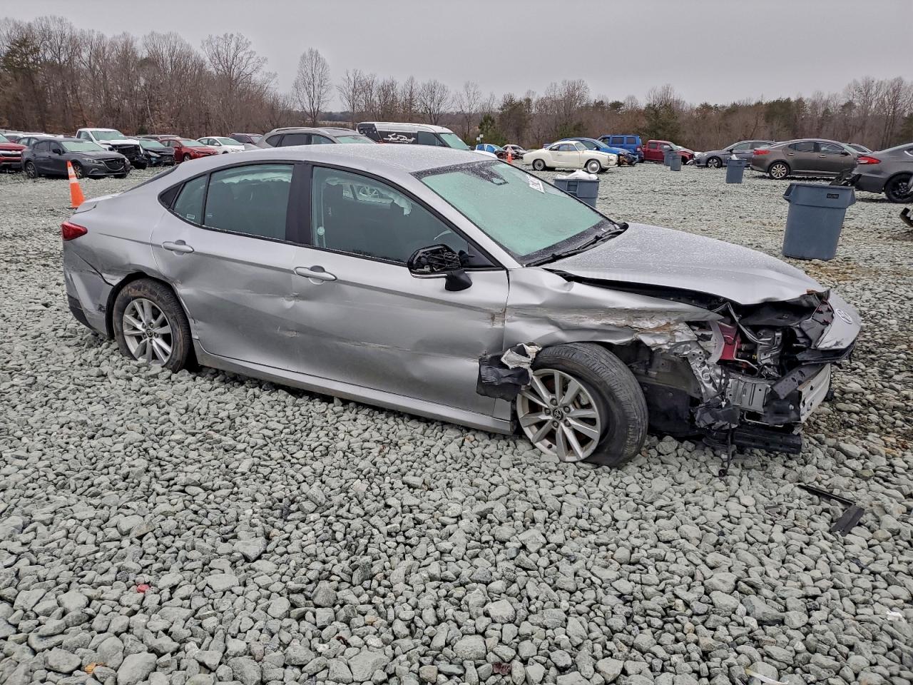 2025 TOYOTA CAMRY XSE photo 7
