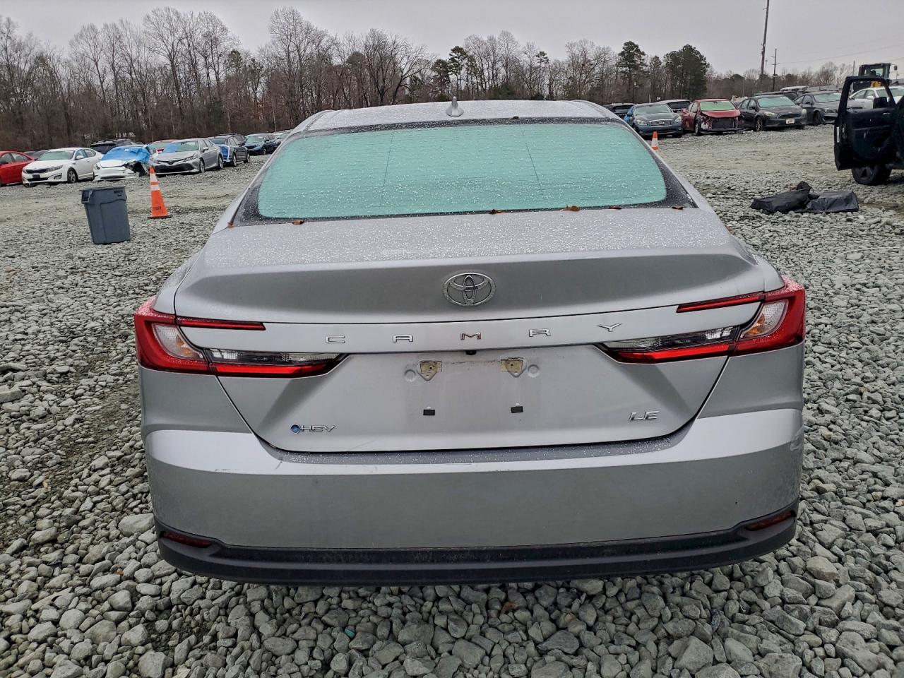 2025 TOYOTA CAMRY XSE photo 11