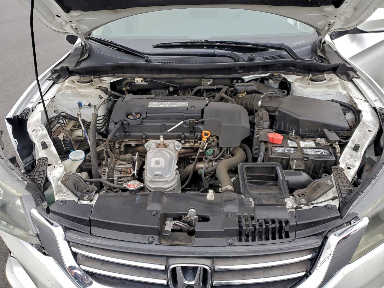 2013 HONDA ACCORD LX photo 11
