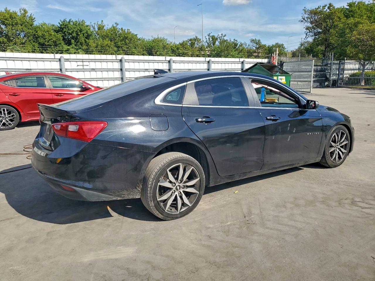 2017 CHEVROLET MALIBU LT photo 3