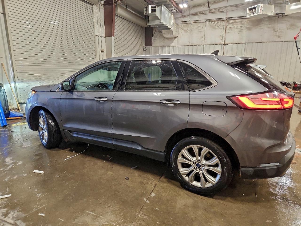 2021 FORD EDGE TITANIUM photo 2