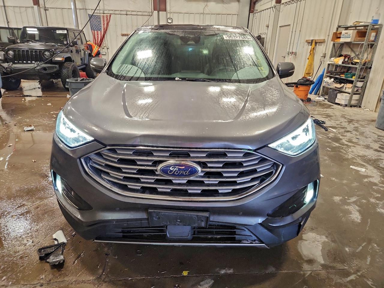 2021 FORD EDGE TITANIUM photo 5