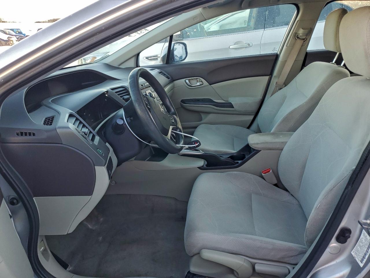 2012 HONDA CIVIC LX photo 7
