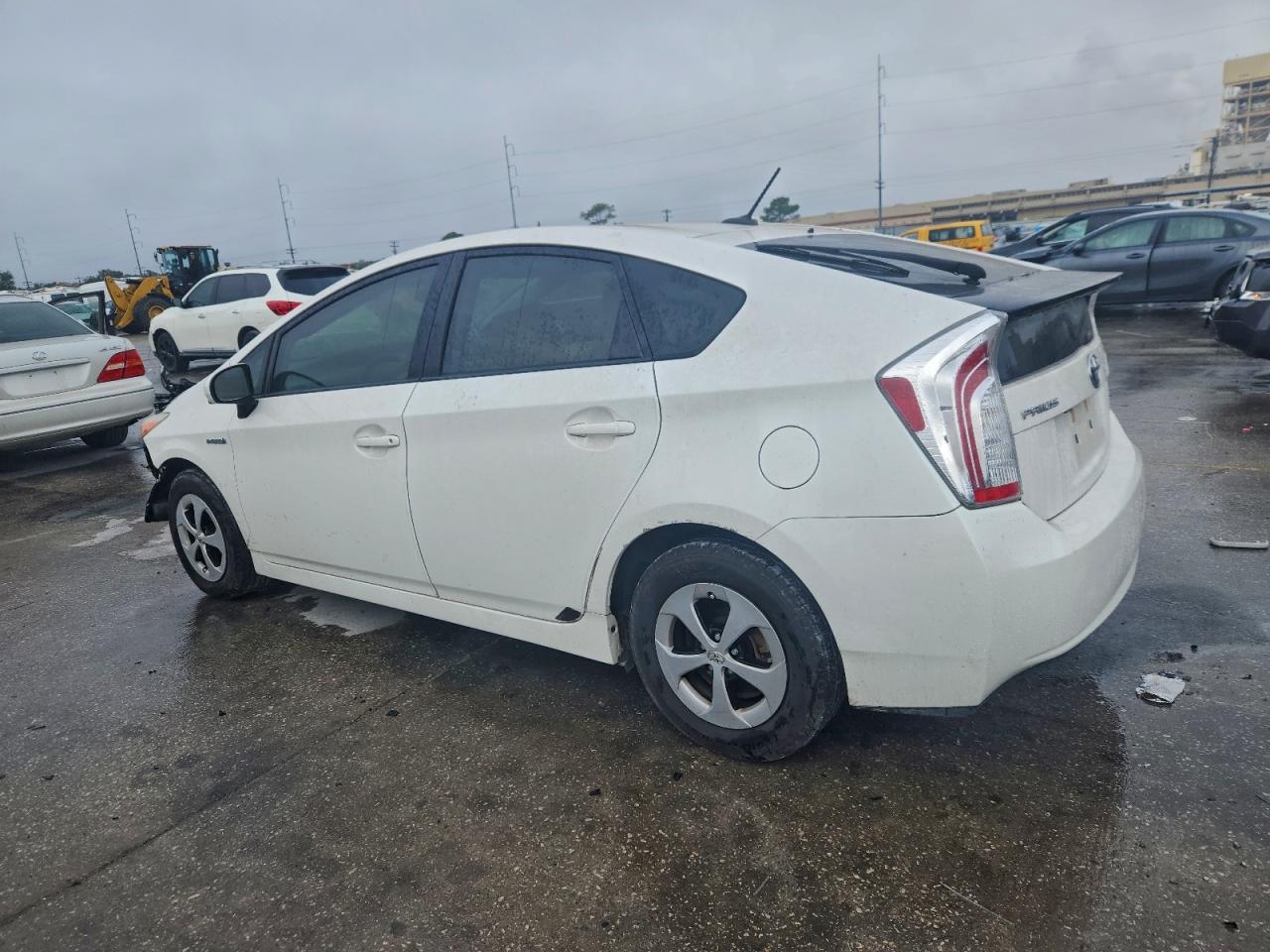 2013 TOYOTA PRIUS photo 3