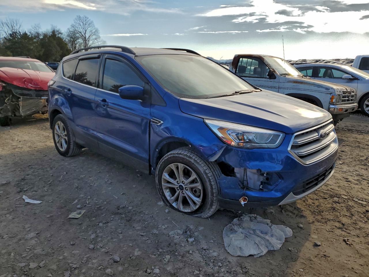 2018 FORD ESCAPE SEL photo 4