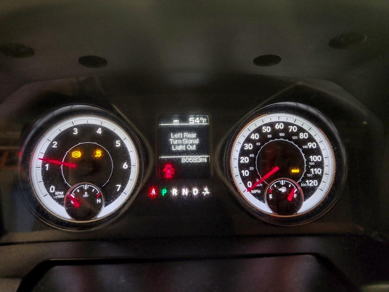 2014 RAM 1500 ST photo 9