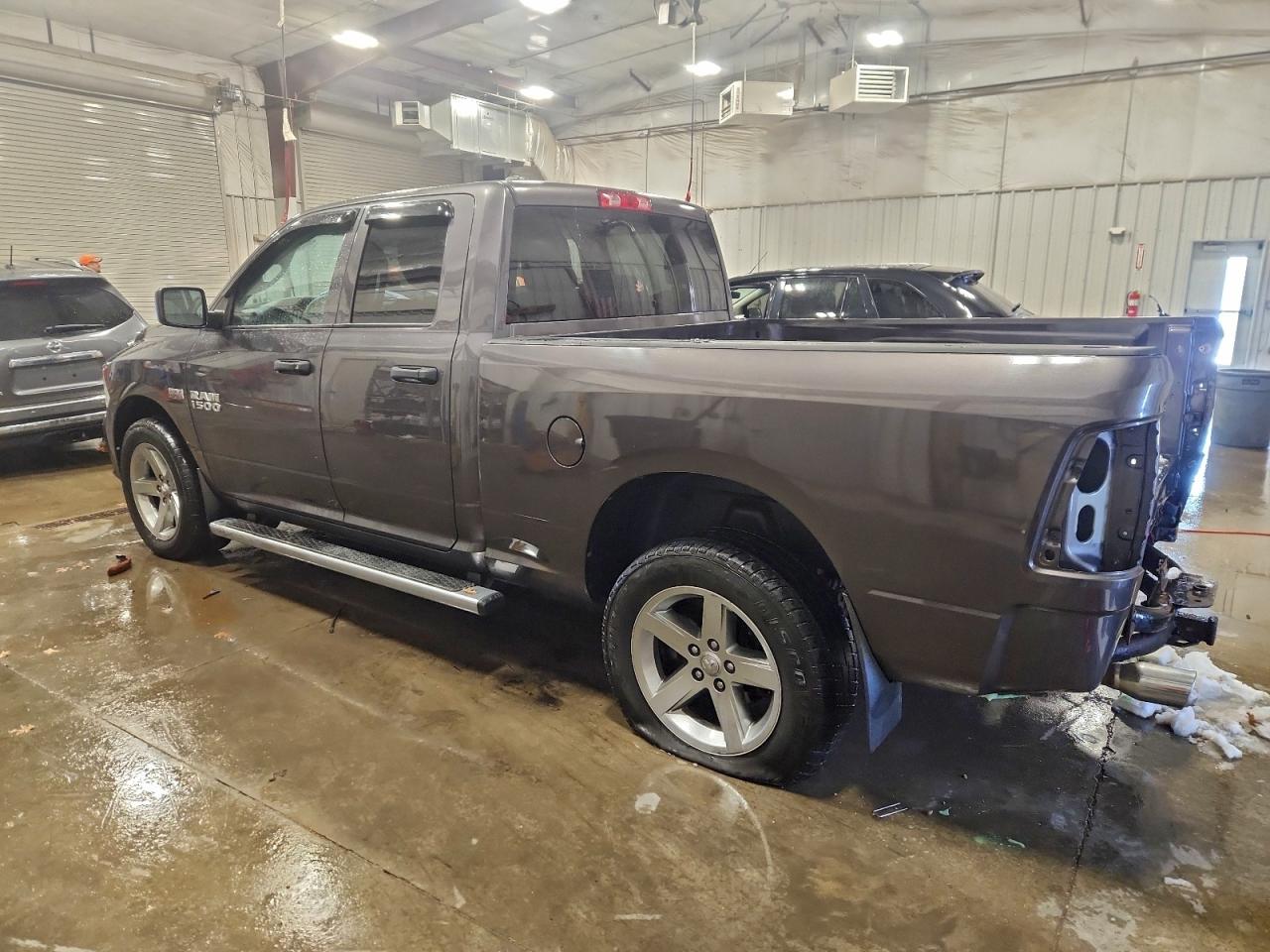 2014 RAM 1500 ST photo 2