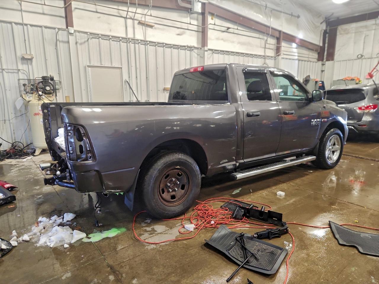 2014 RAM 1500 ST photo 3