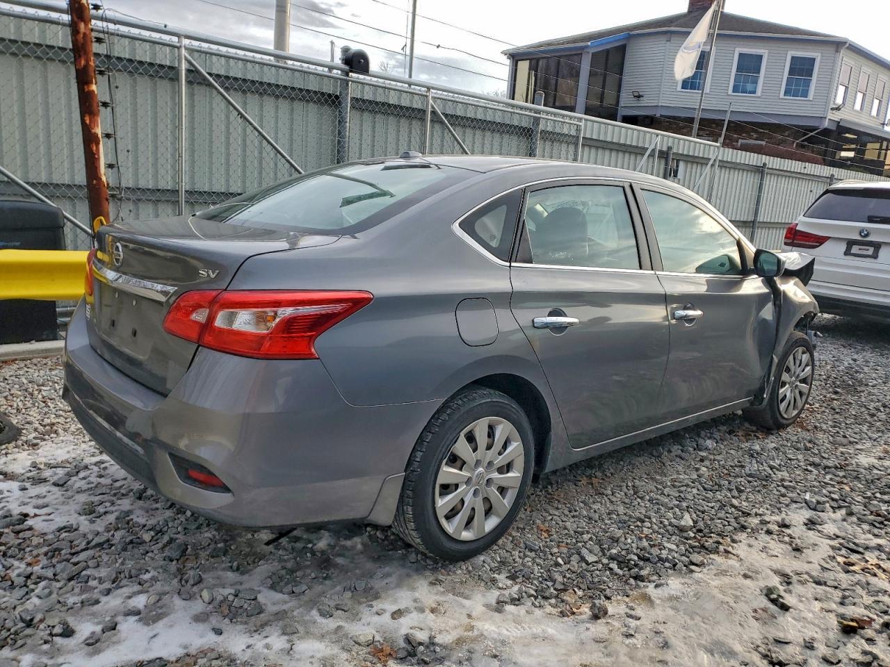 2016 NISSAN SENTRA S photo 3