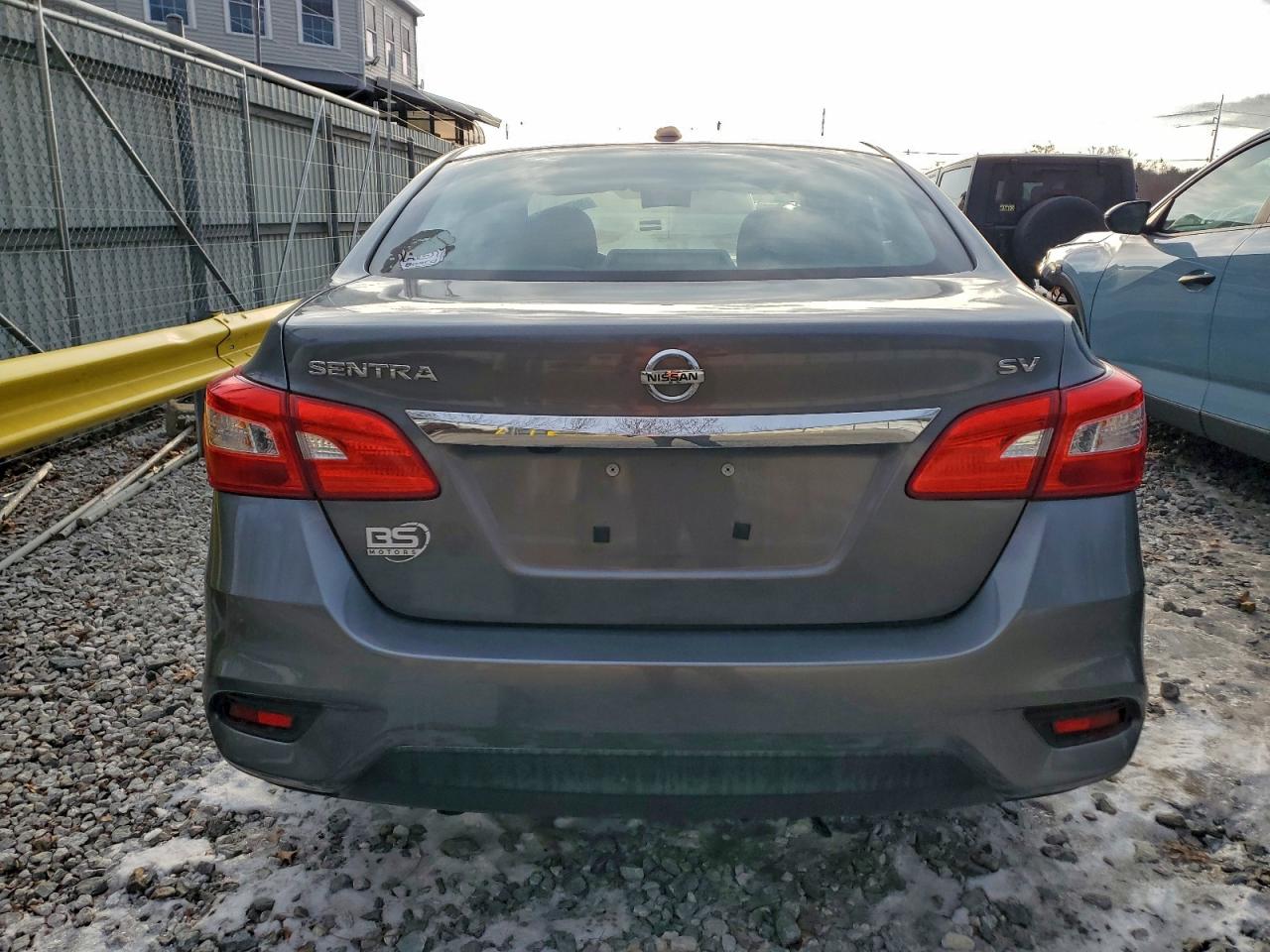 2016 NISSAN SENTRA S photo 6