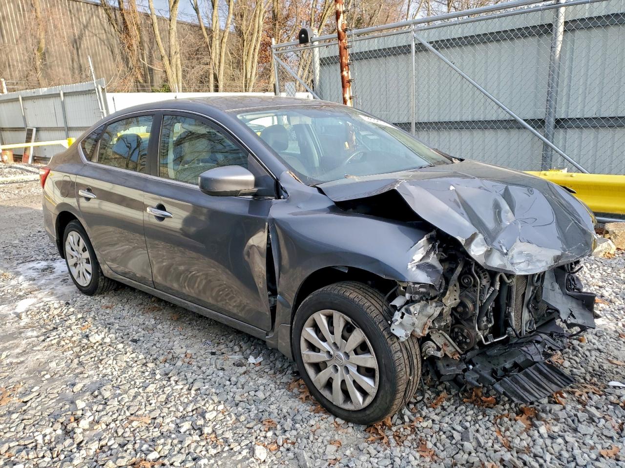 2016 NISSAN SENTRA S photo 4