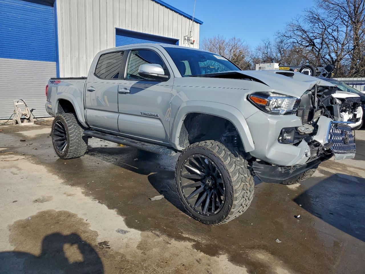2019 TOYOTA TACOMA DOUBLE CAB photo 4
