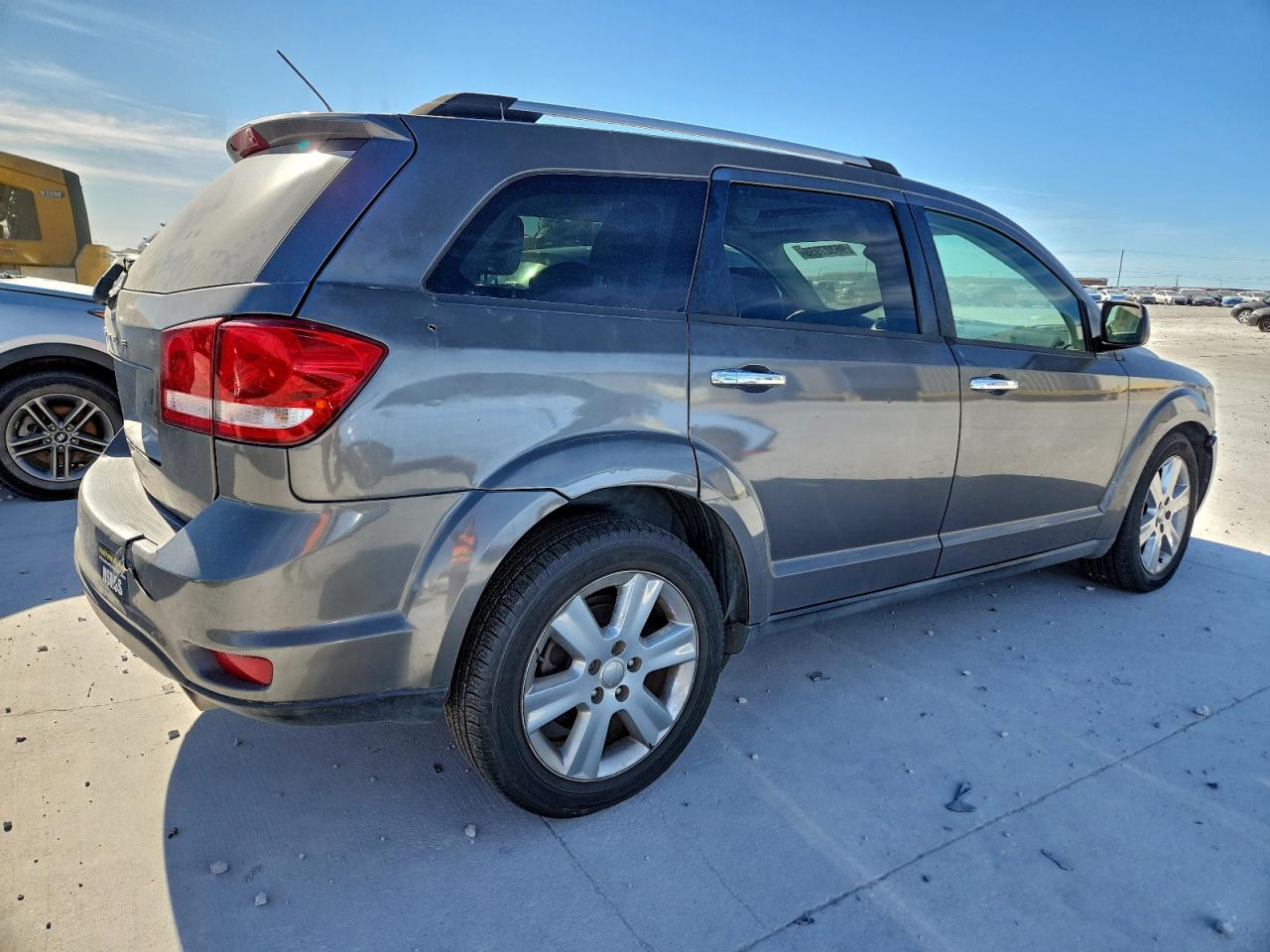 2013 DODGE JOURNEY CREW photo 3