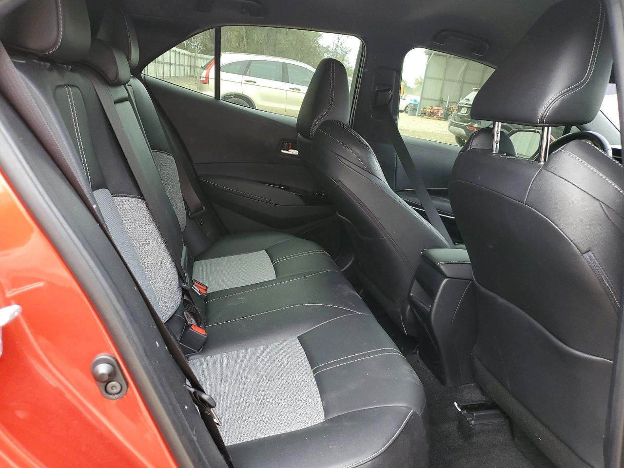 2020 TOYOTA COROLLA XSE photo 11
