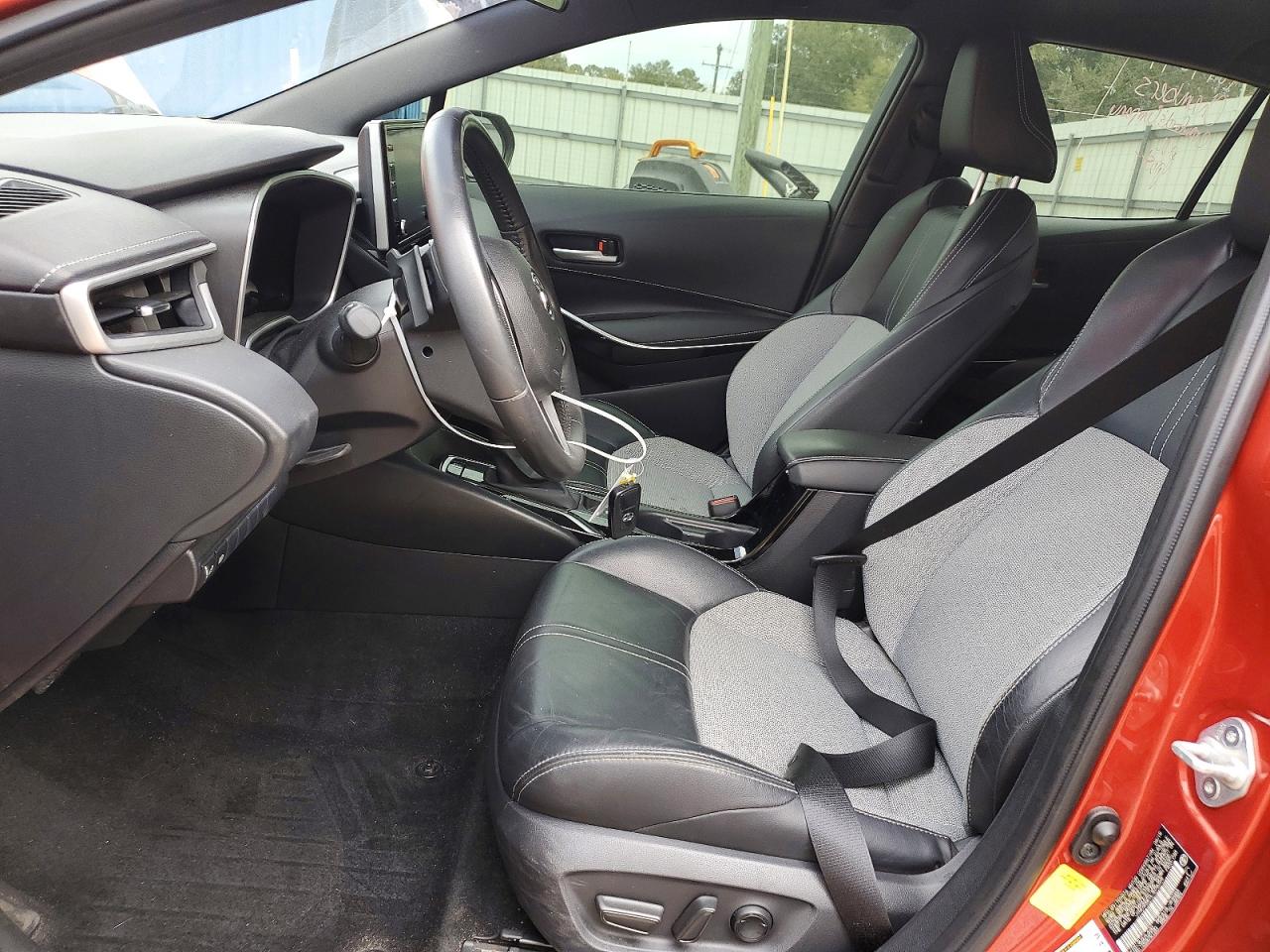 2020 TOYOTA COROLLA XSE photo 7