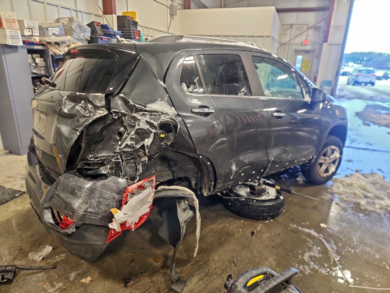 2017 CHEVROLET TRAX 1LT photo 3