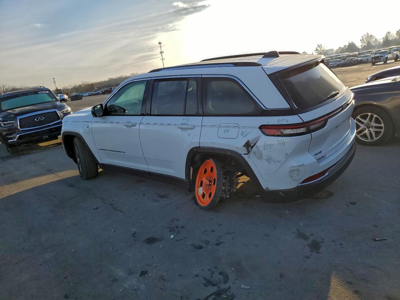 2024 JEEP GRAND CHEROKEE LIMITED 4XE photo 3