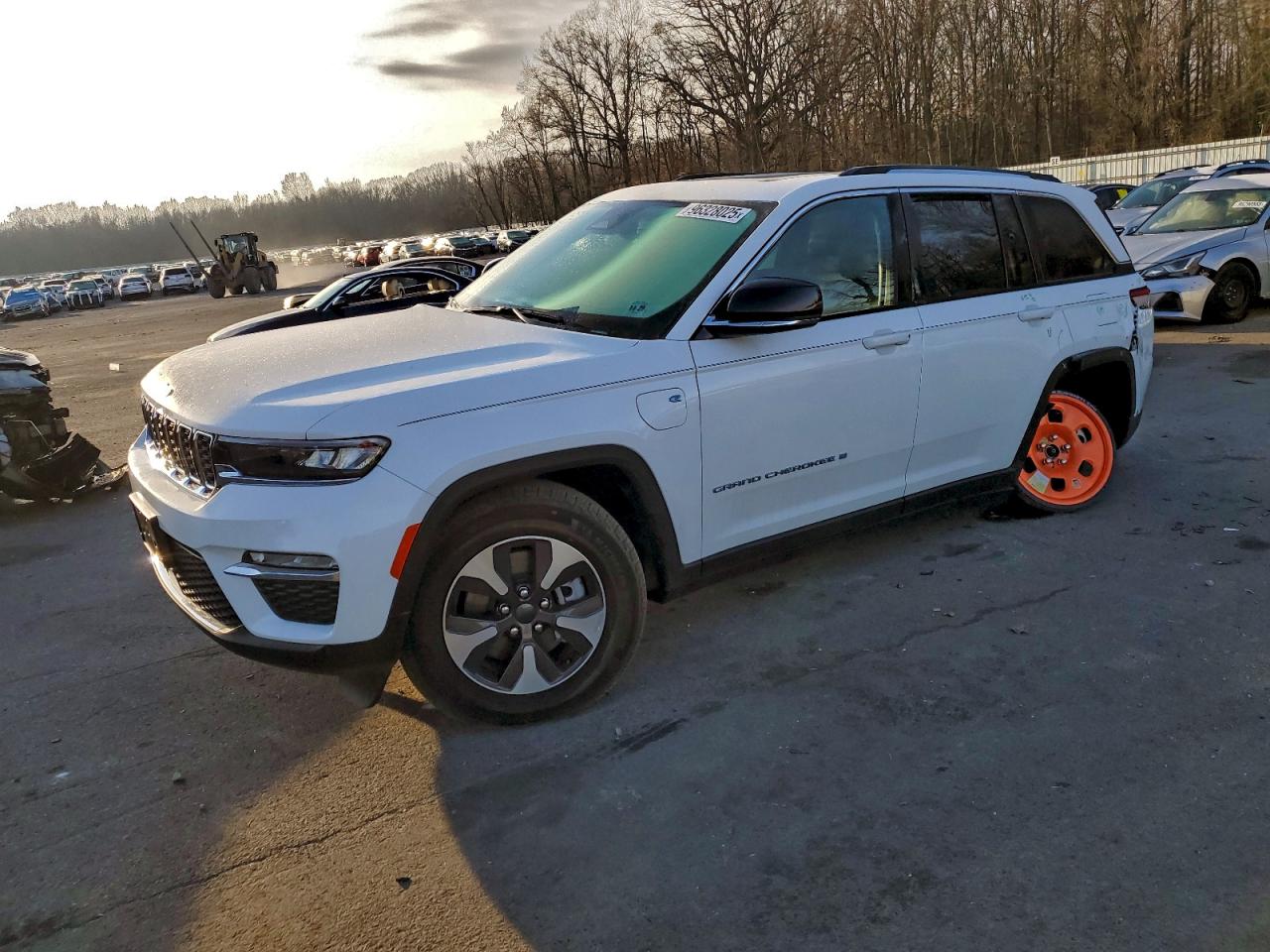 2024 JEEP GRAND CHEROKEE