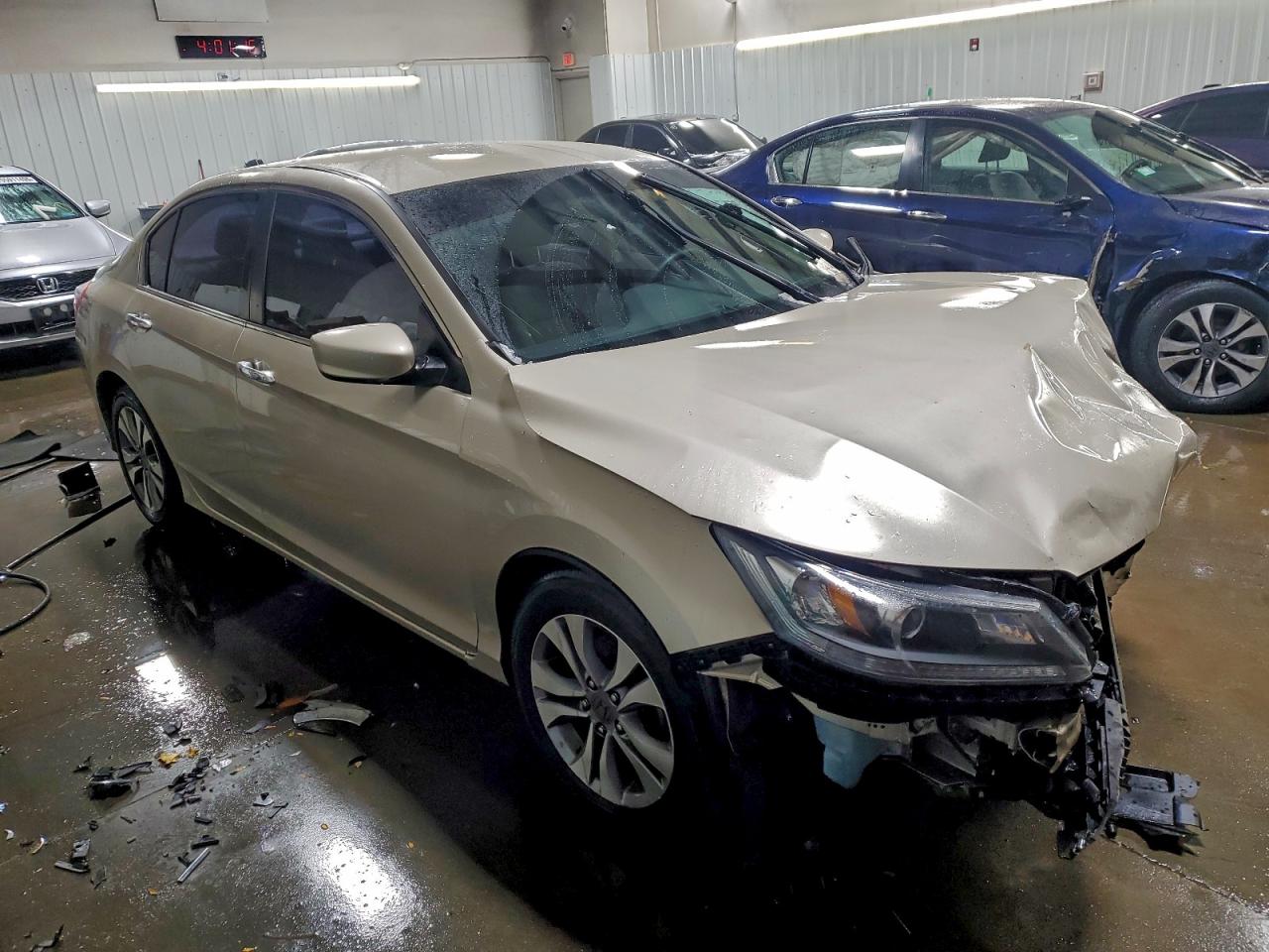 2014 HONDA ACCORD LX photo 4