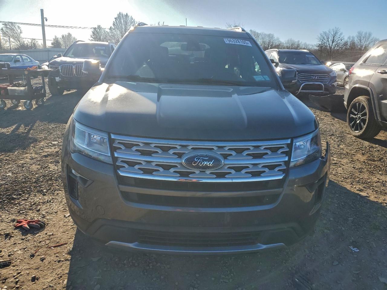 2018 FORD EXPLORER XLT photo 5